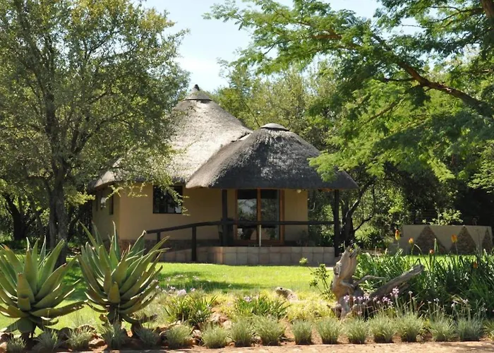 Ukutula Lion Lodge